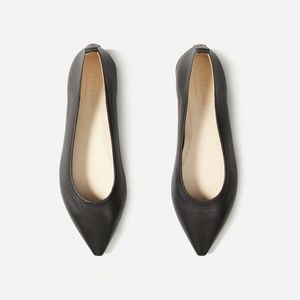 Everlane 40-Hour Pointy Toe Flat, Black Size 9